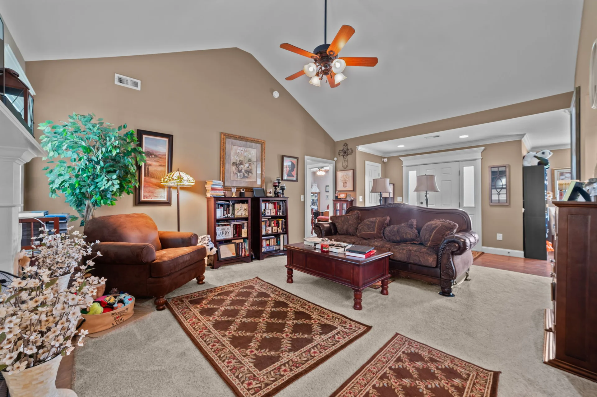 402 Meadowlark Drive photo 6