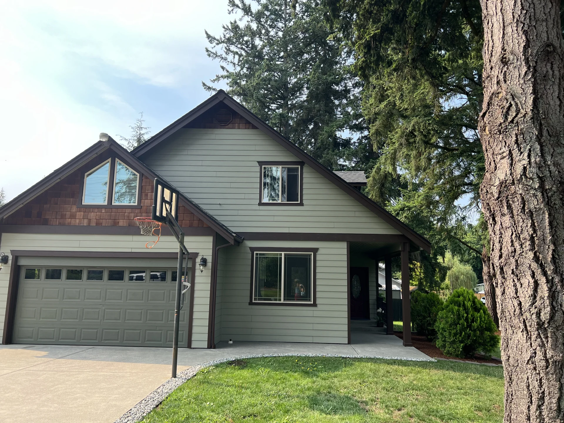 11026 Avondale Rd Single Family with Extended Living