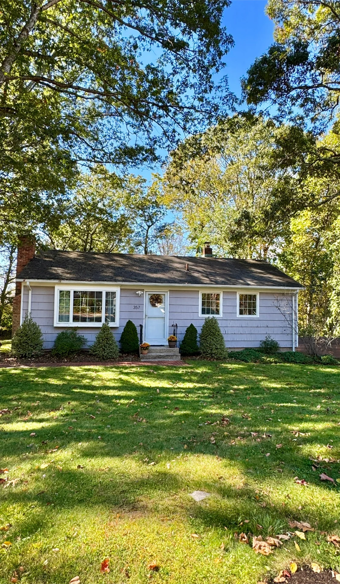Bright North Stratfield Ranch — One-Level Living on a Private Half Acre