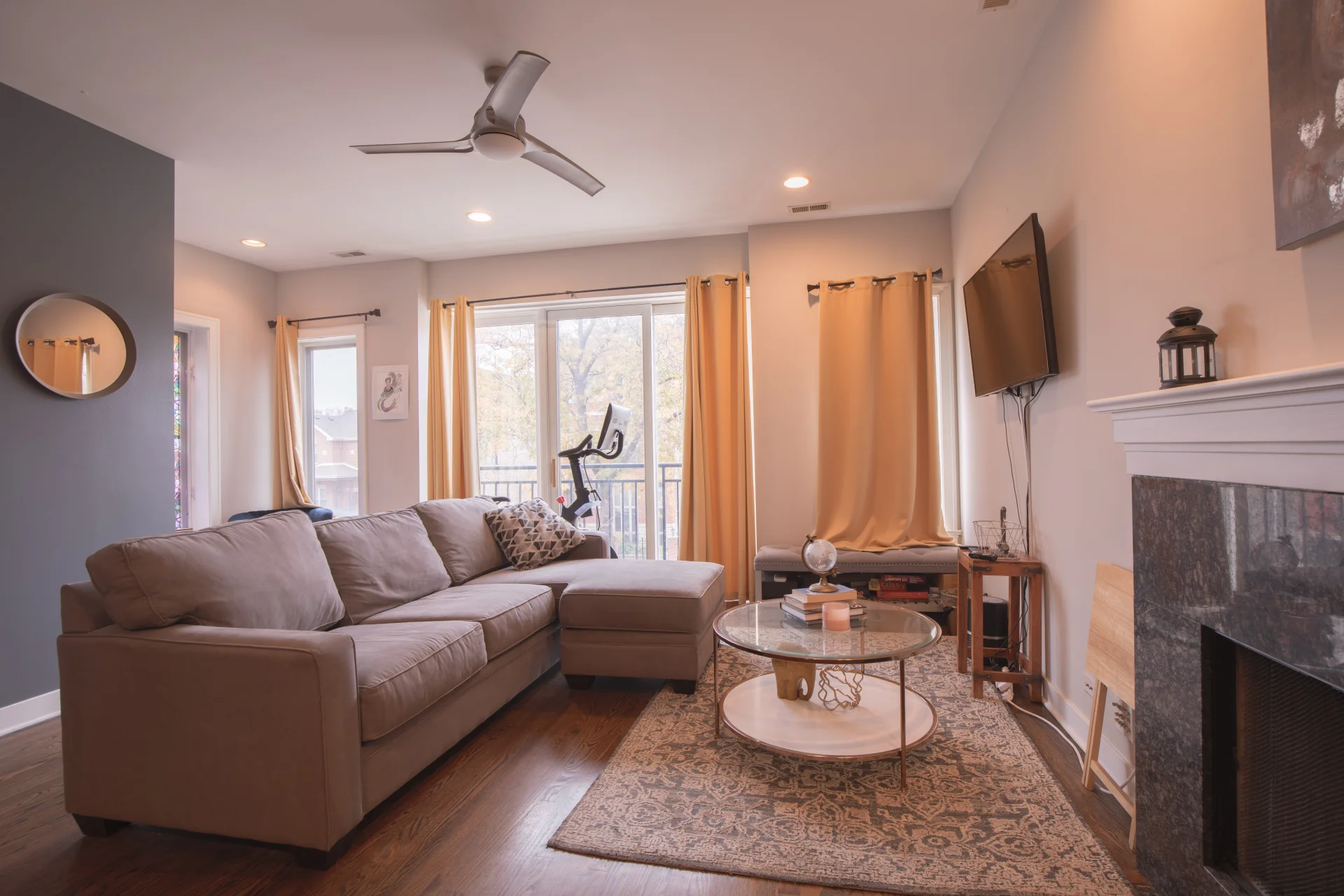 3938 South Wells Street, Chicago, Illinois