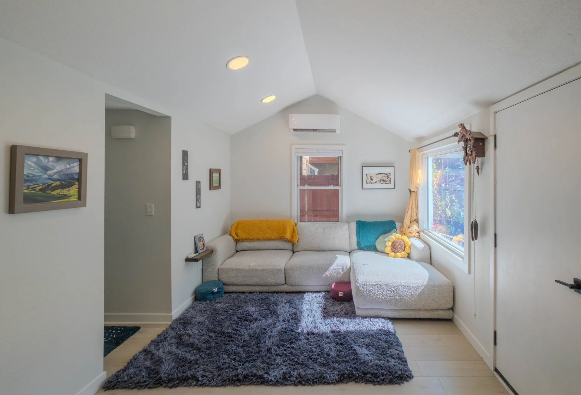 1067 Clithero Drive photo 4
