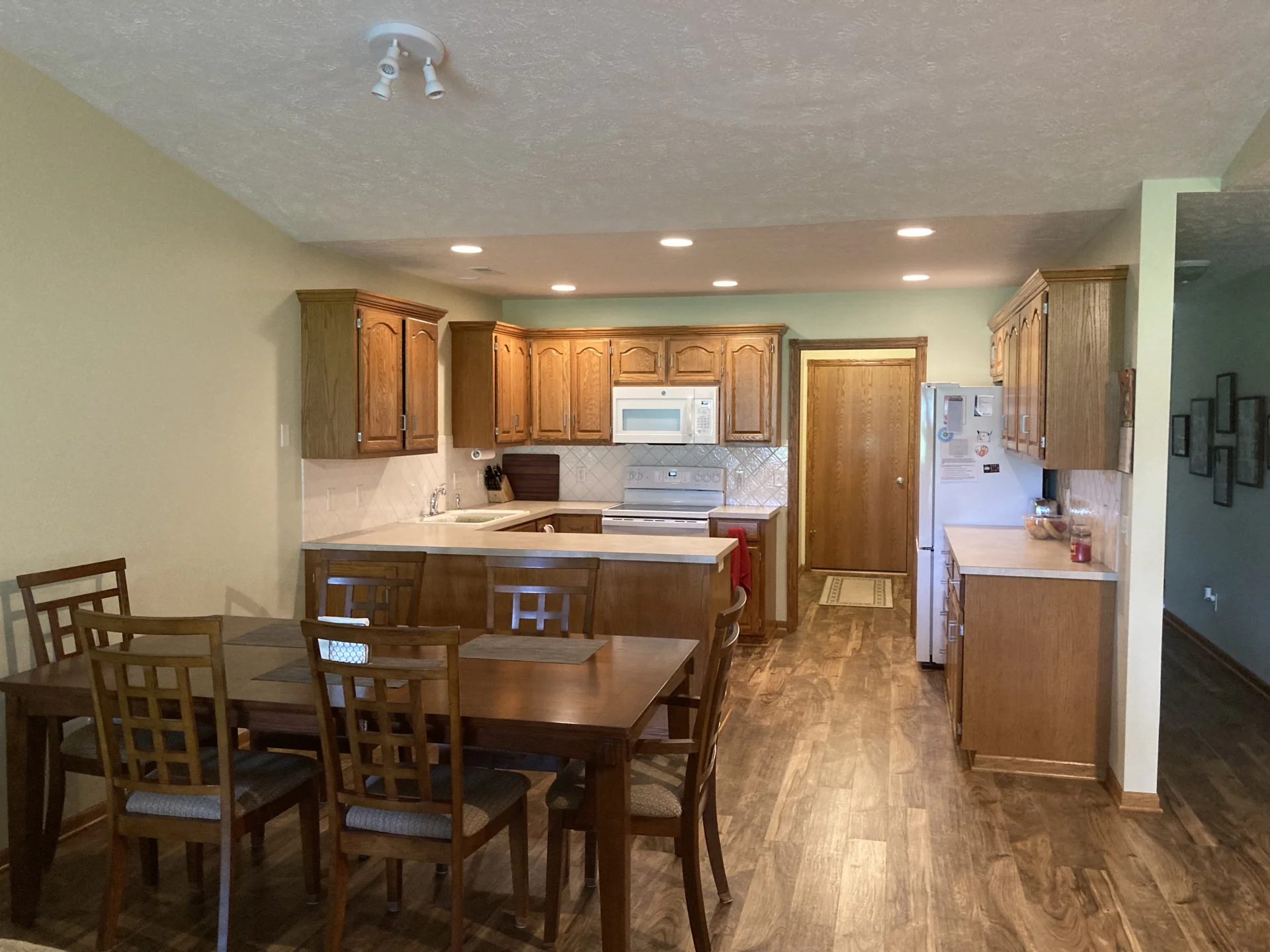 4317 Cottage Row photo 4