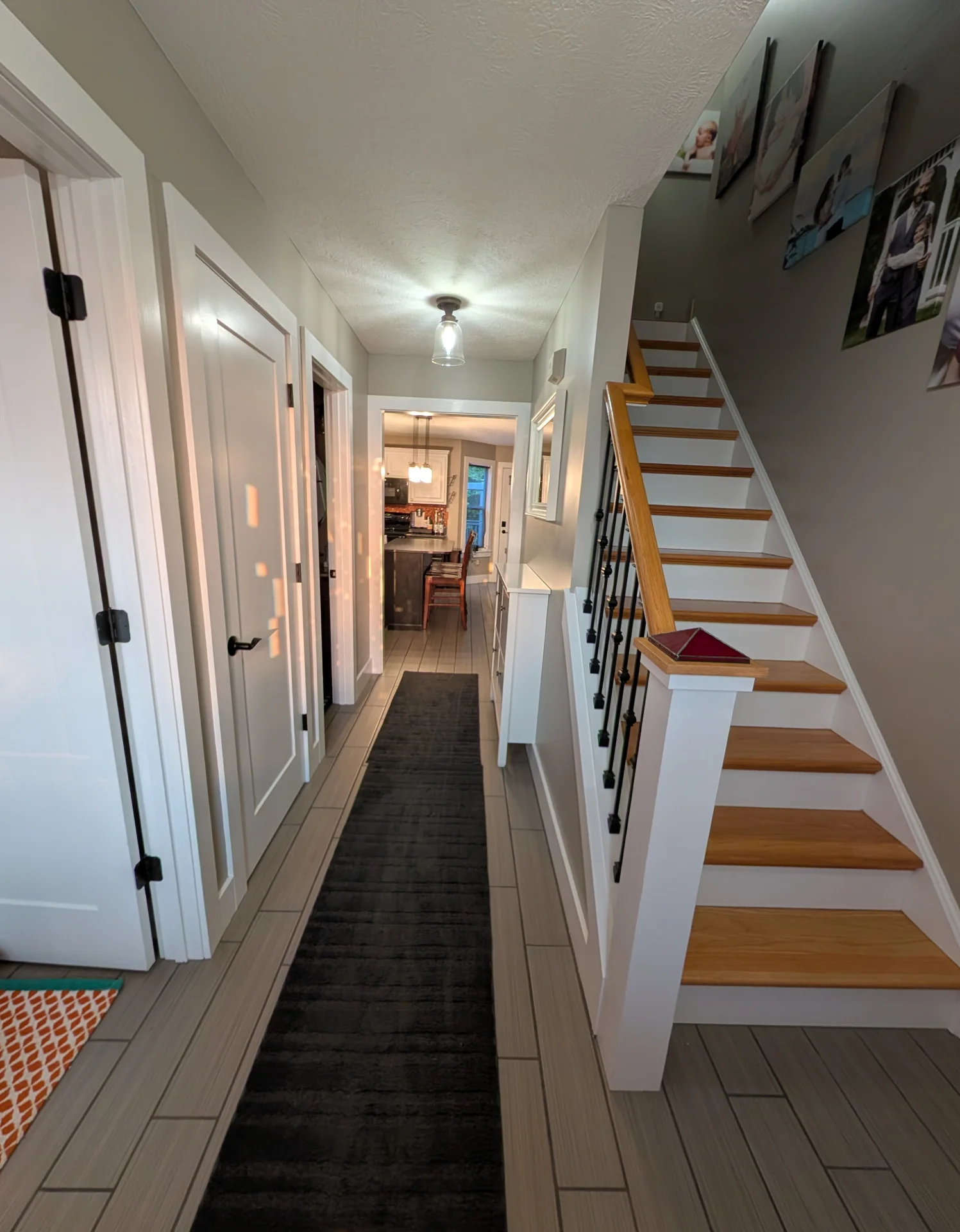 833 Queens Gate Way photo 2