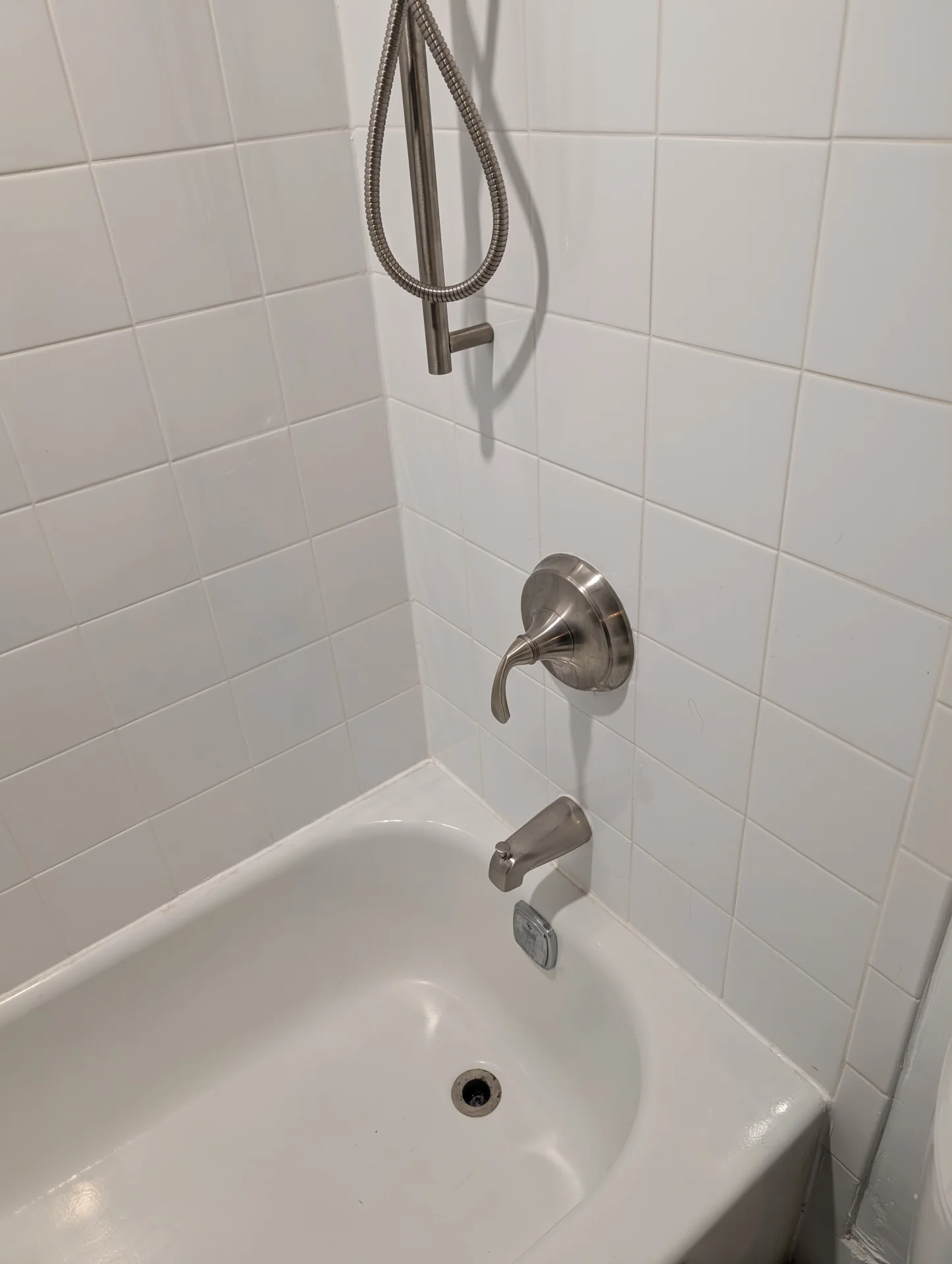 1 bedroom , 1 bath condo located in new springville section of staten island