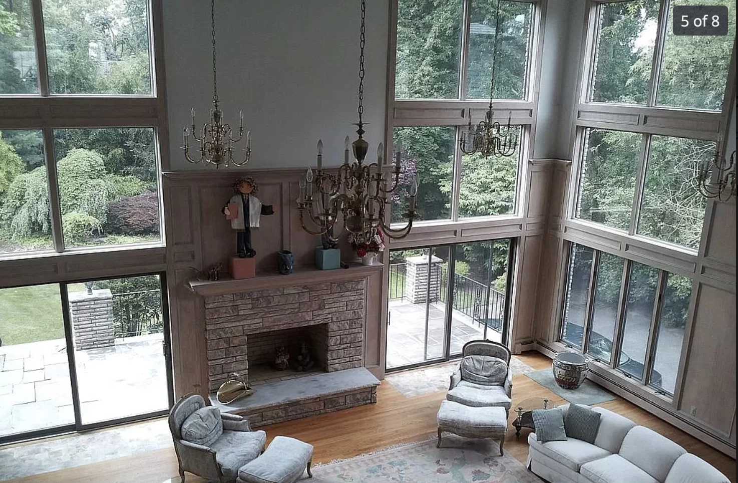 562 Winthrop Road photo 2