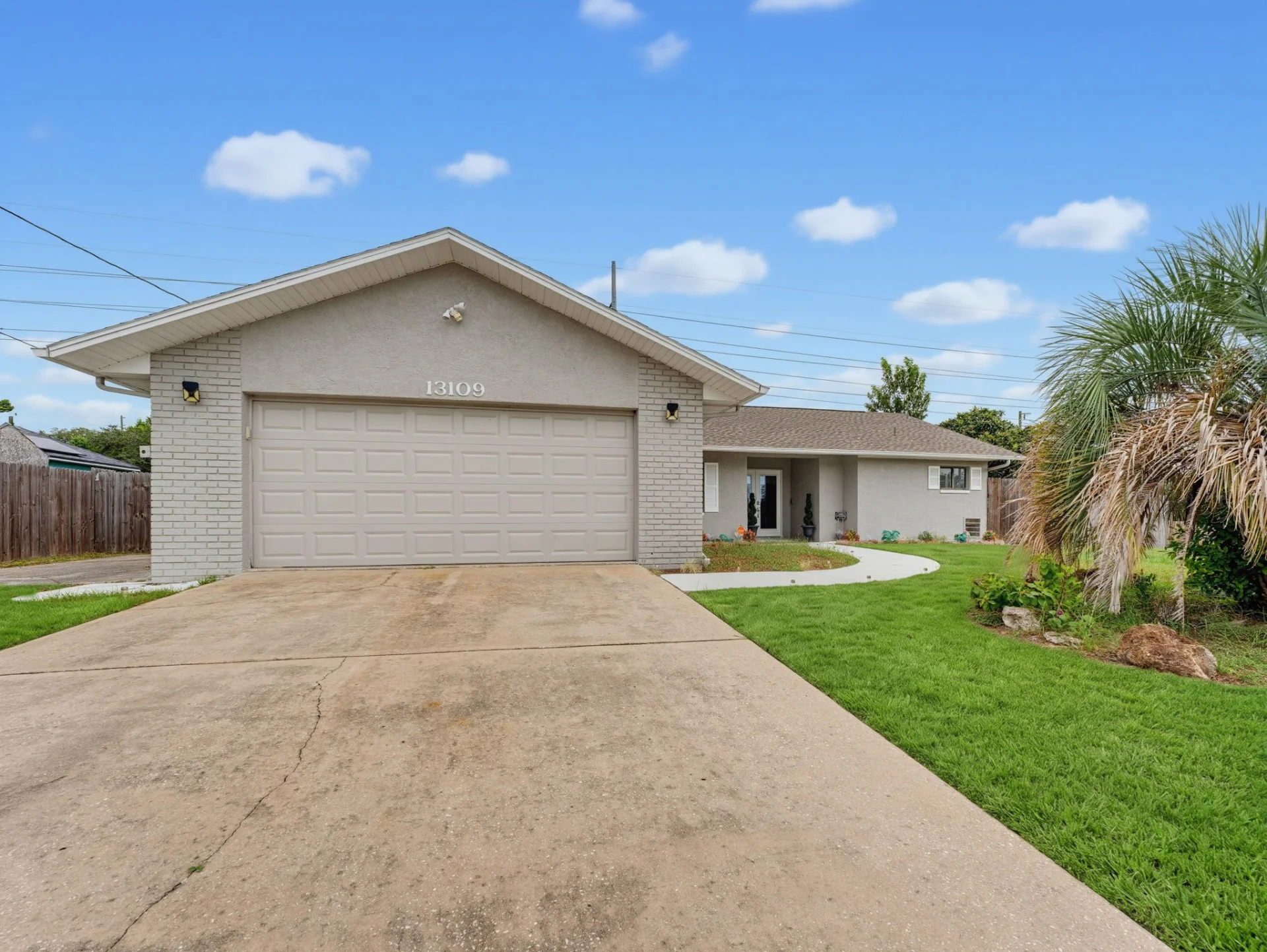 13109 Lola Drive photo 2