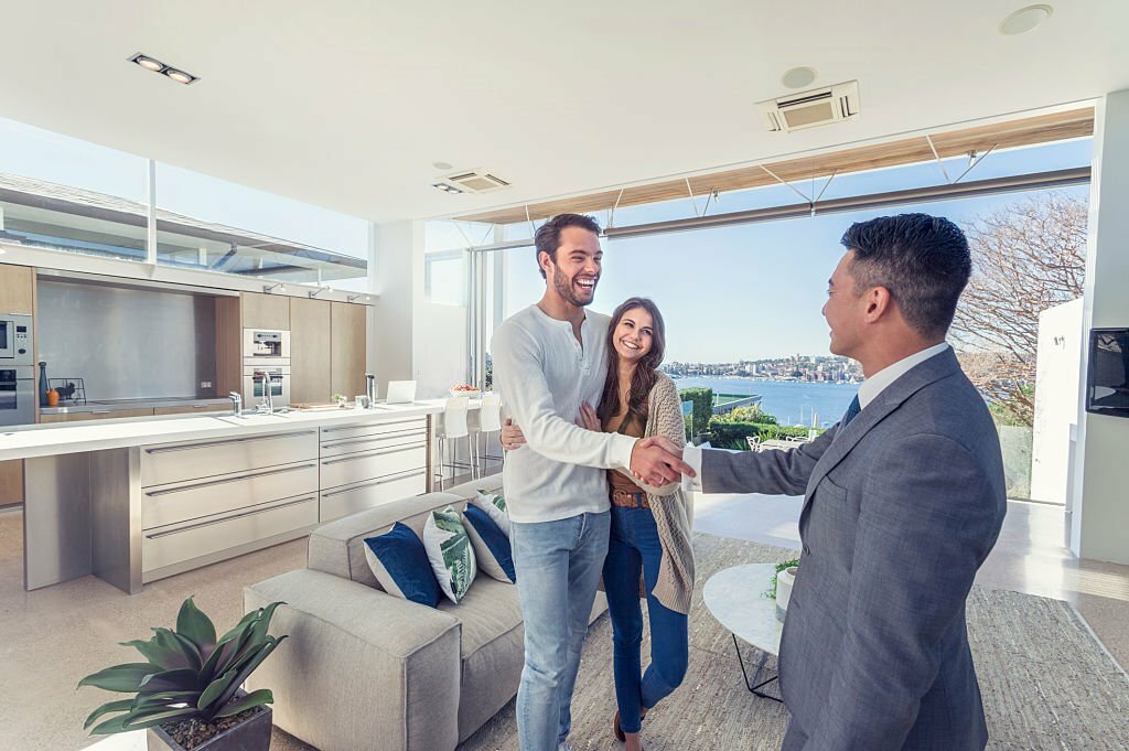Tips for Hosting a Successful Open House